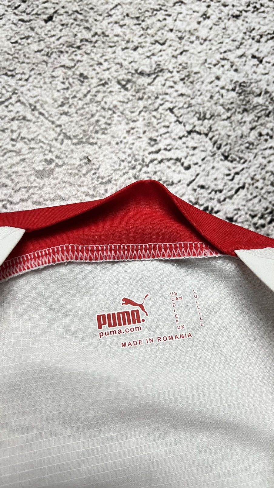Puma 2006-2008 Swiss Switzerland national football puma jersey Size US L / EU 52-54 / 3 - 5 Thumbnail