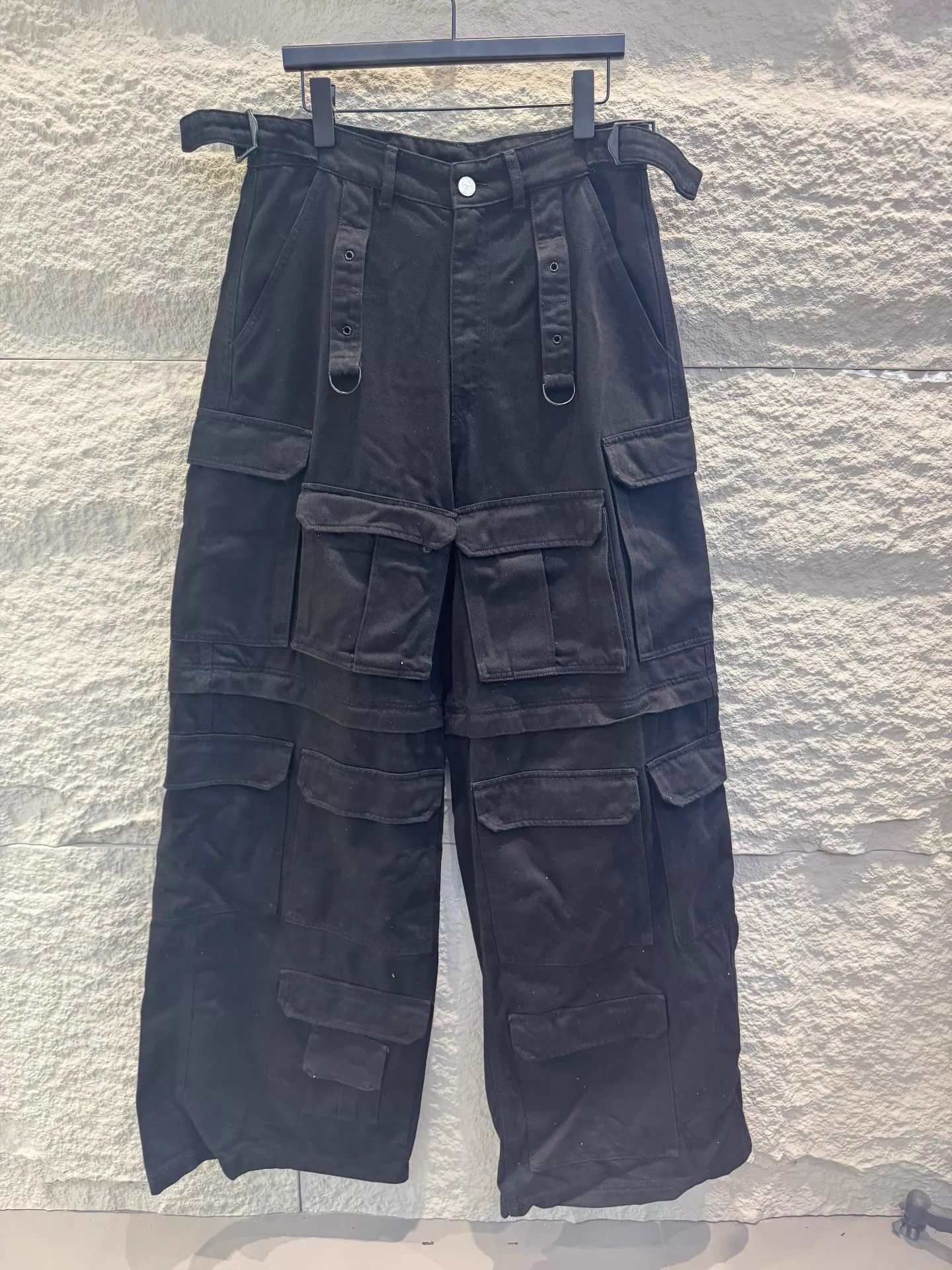 Vetements VETEMENTS XS Heavyweight Multi-Pocket Cargo Pants Size US 27 - 1 Thumbnail