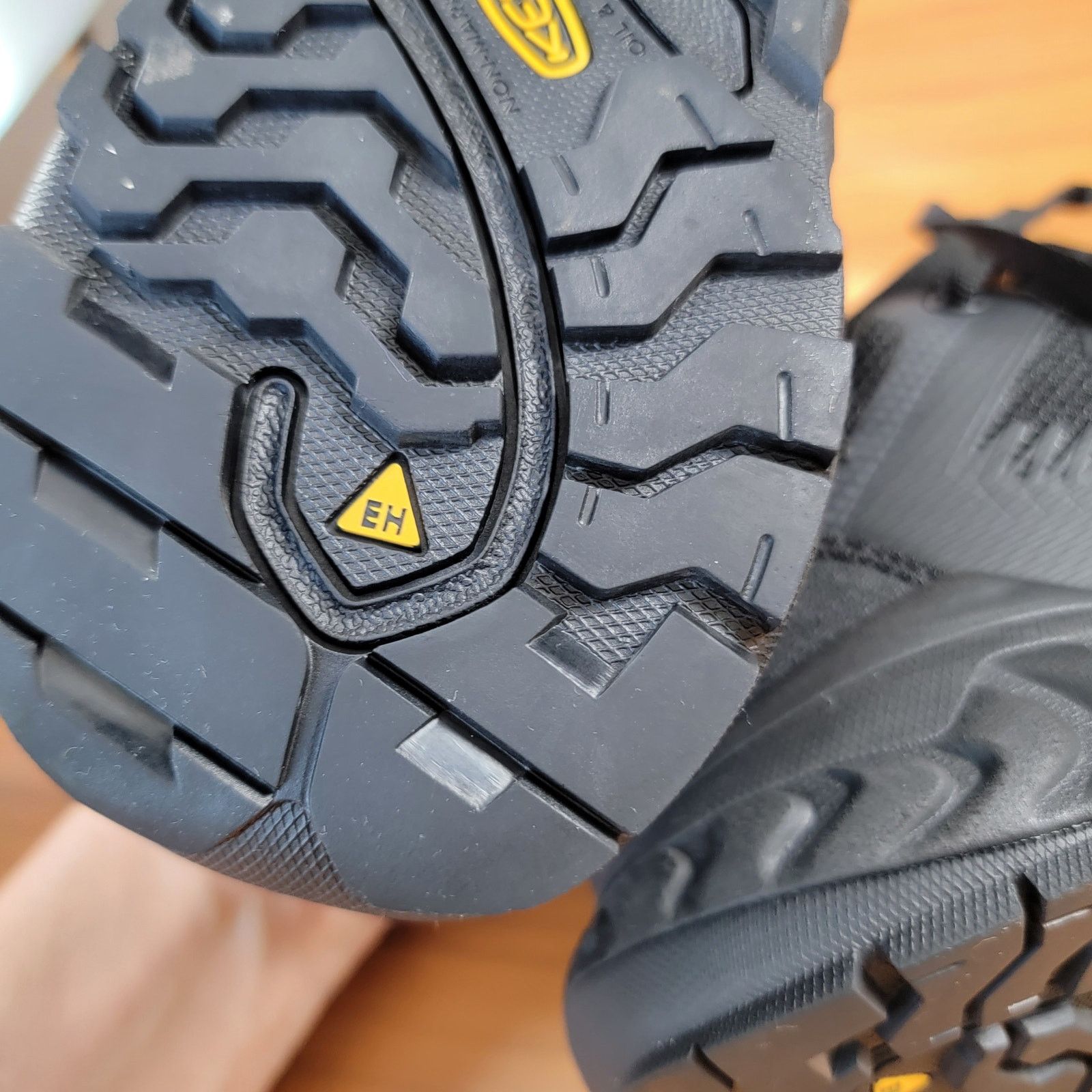 KEEN KEEN Wmns Utility Arvada Shift Sneakers Comp Toe Sz 7.5 Size US 7.5 / IT 37.5 - 10 Thumbnail