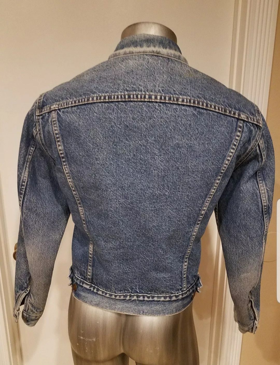 Levi's DENIM BLUE TRUCKER 70506 VINTAGE . Size US L / EU 52-54 / 3 - 7 Thumbnail