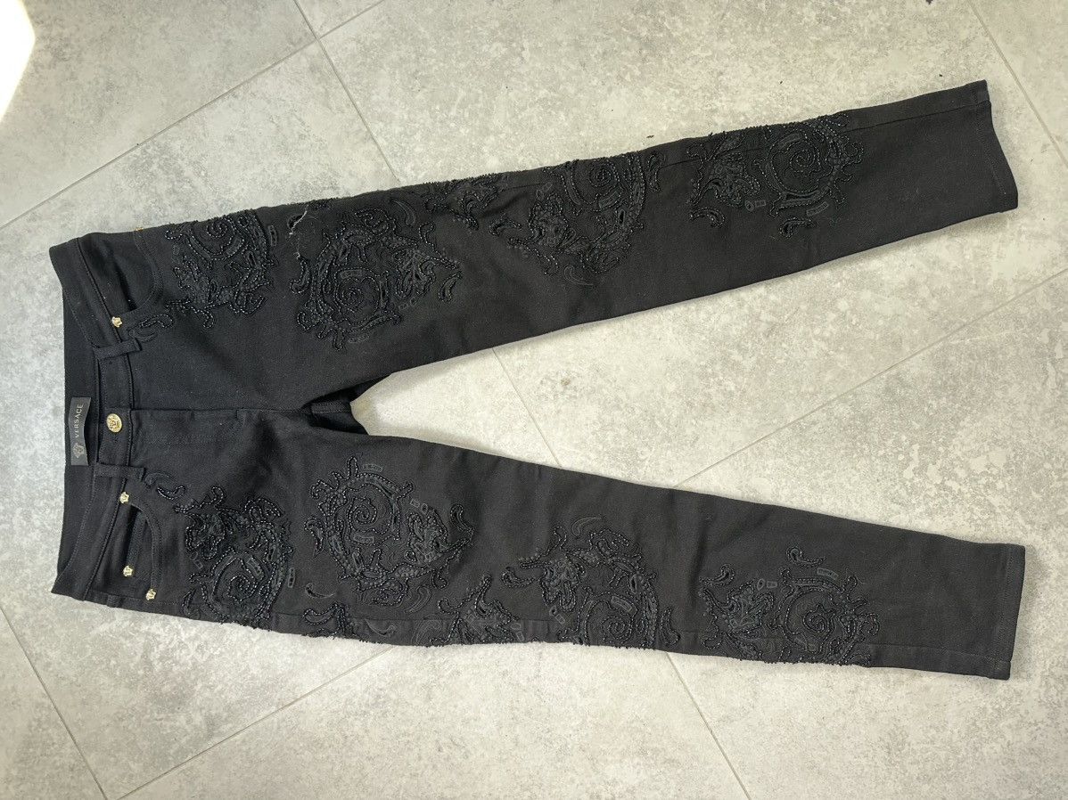 Versace Versace Embroidered and Beaded Jeans - As New Size 28" / US 6 / IT 42 - 1 Thumbnail