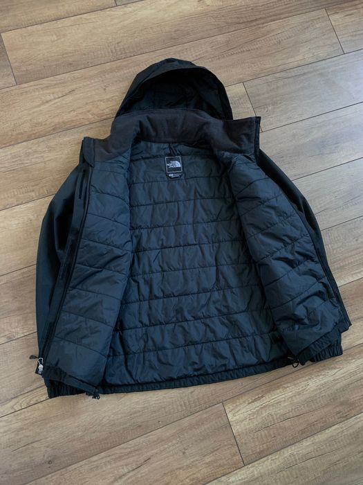 The North Face The North Face Black Hyvent Insulated Hooded Jacket