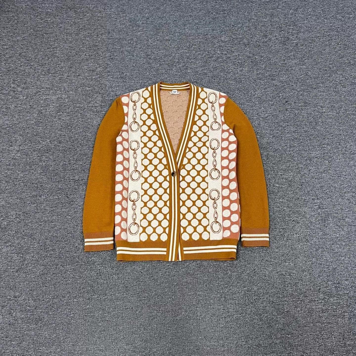 Hermes Hermes Polka Dot Wool Cardigan Size US S / EU 44-46 / 1 - 1 Thumbnail