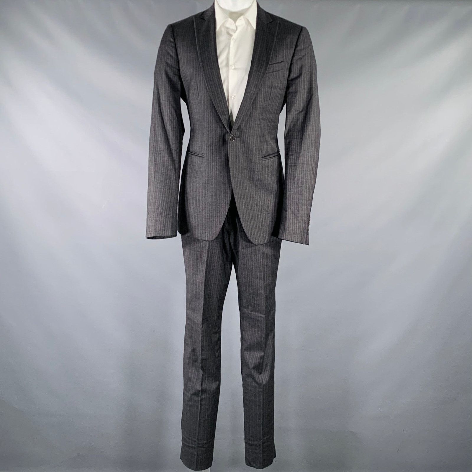 John Varvatos JOHN VARVATOS Size 40 Grey Charcoal Stripe Virgin Wool Suit Size 40R - 3 Thumbnail