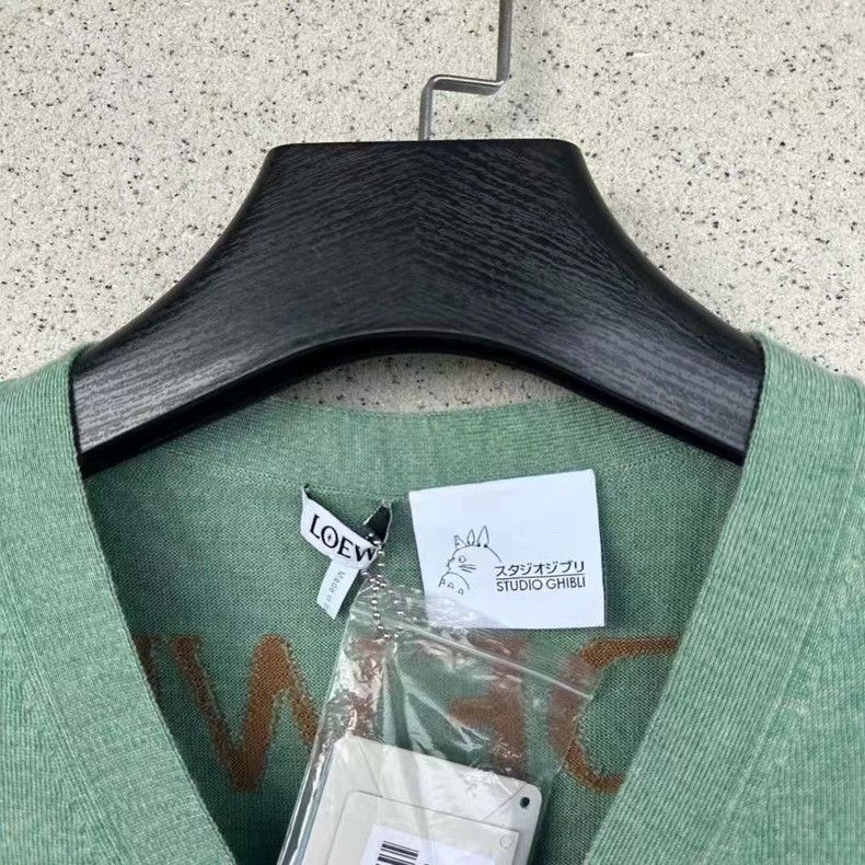 Loewe loewe Sweater with small dog logo on the back 2506-Nextarro Size US S / EU 44-46 / 1 - 2 Thumbnail