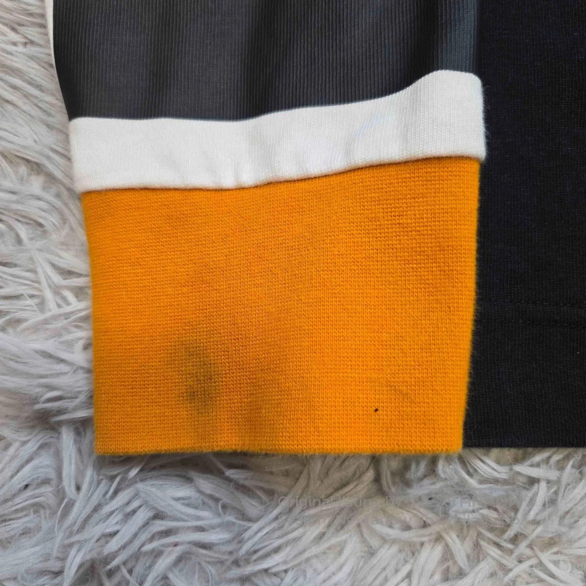 Burberry burberry logo long sleeve top size small. Size US S / EU 44-46 / 1 - 7 Thumbnail