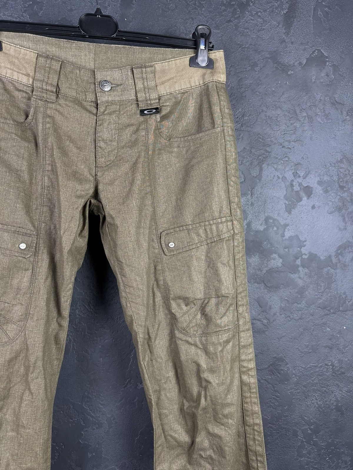 Oakley × Vintage Vintage Oakley Cargo Pants Women’s Size 28" / US 6 / IT 42 - 4 Thumbnail