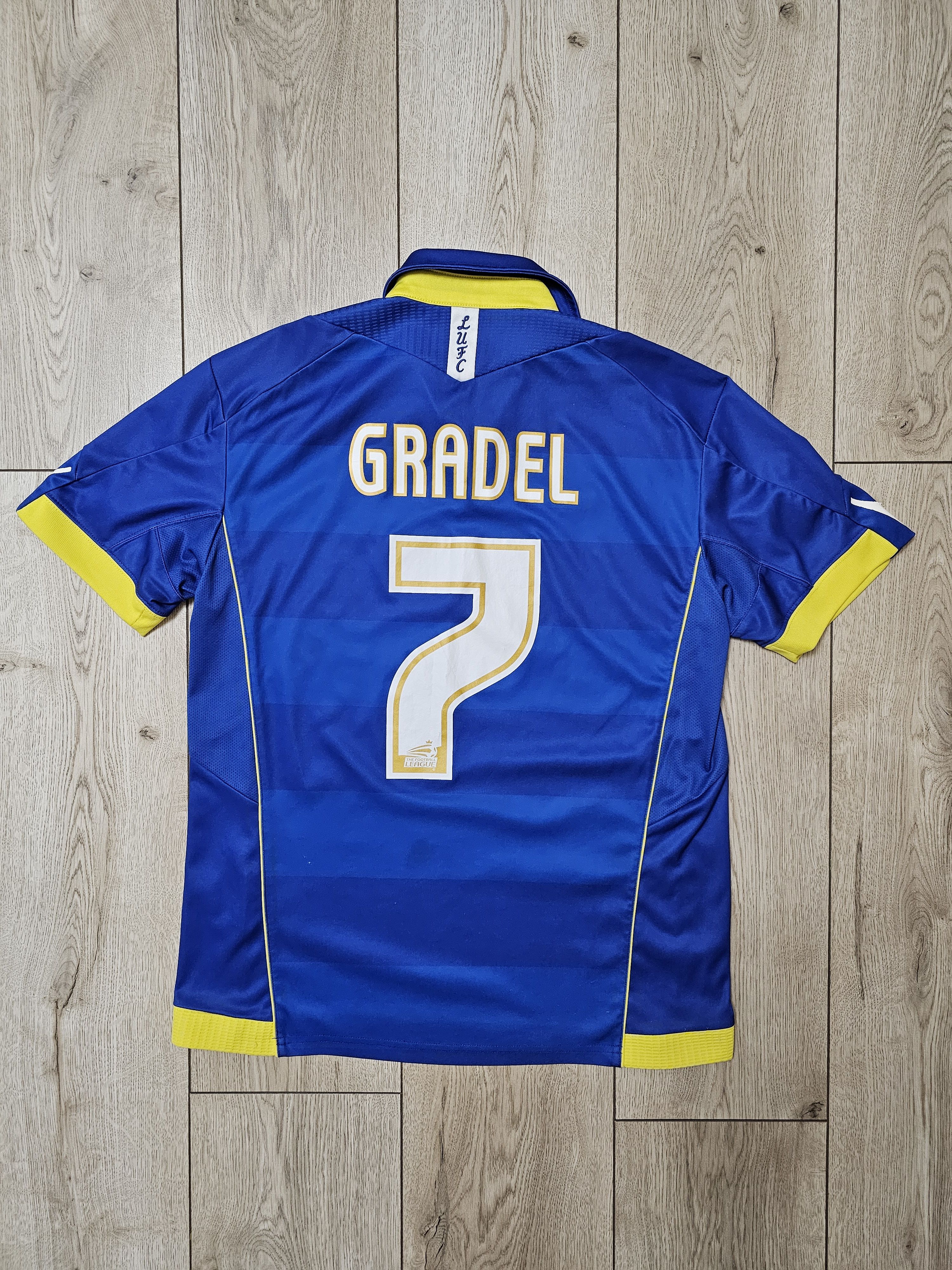 Vintage LEEDS UNITED 2010 2011 AWAY GRADEL FOOTBALL SOCCER JERSEY Size US S / EU 44-46 / 1 - 2 Thumbnail