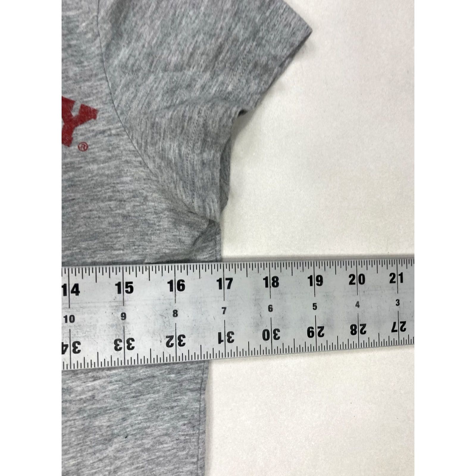 Logo 7 Harvard University Athletics Dept Crop Graphic T-shirt Women Small Gray Logo Red Size S / US 4 / IT 40 - 6 Thumbnail
