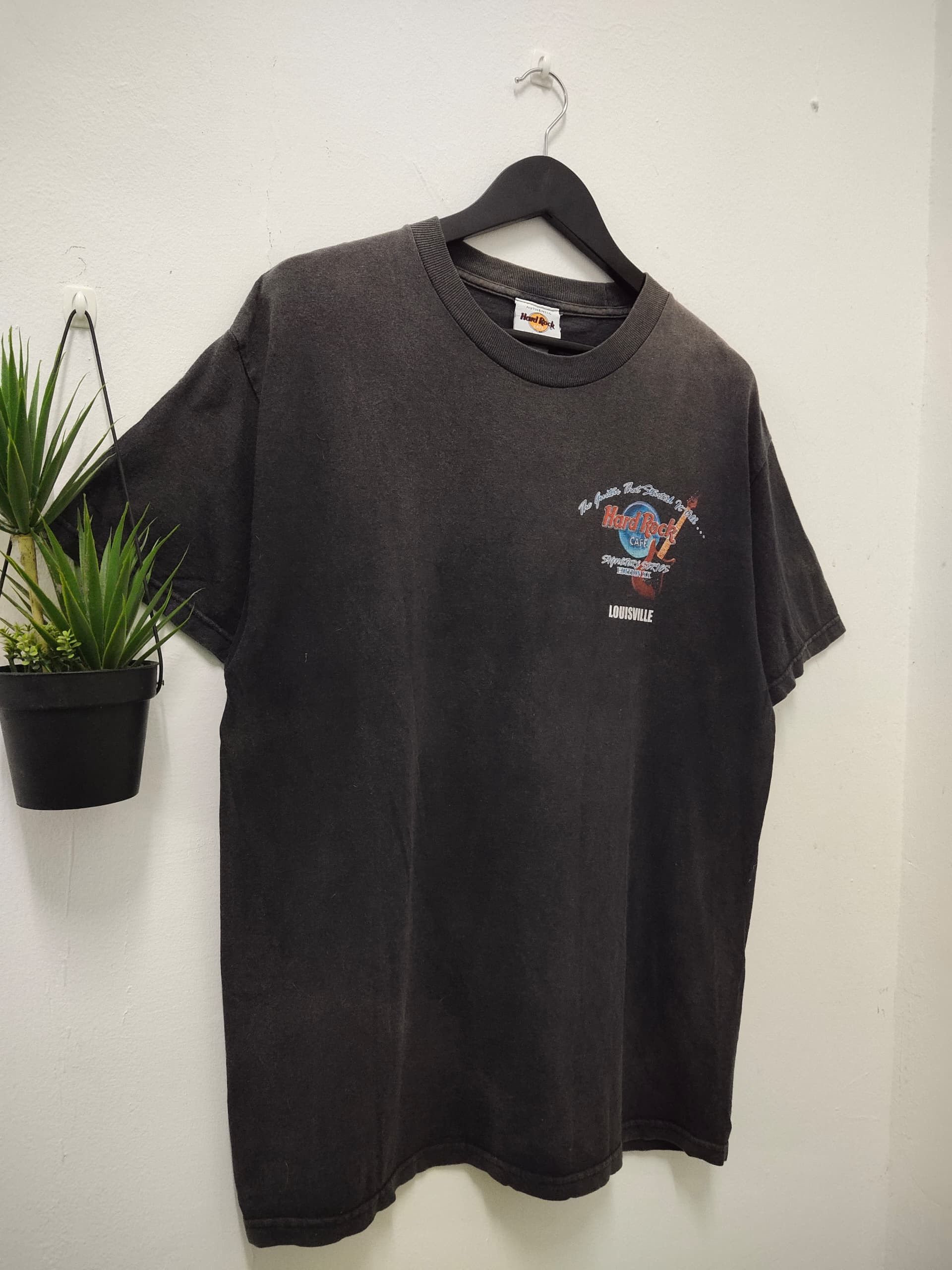 Band Tees Vintage 90s Eric Clapton distressed Hard Rock Cafe sign tee Size US L / EU 52-54 / 3 - 5 Thumbnail