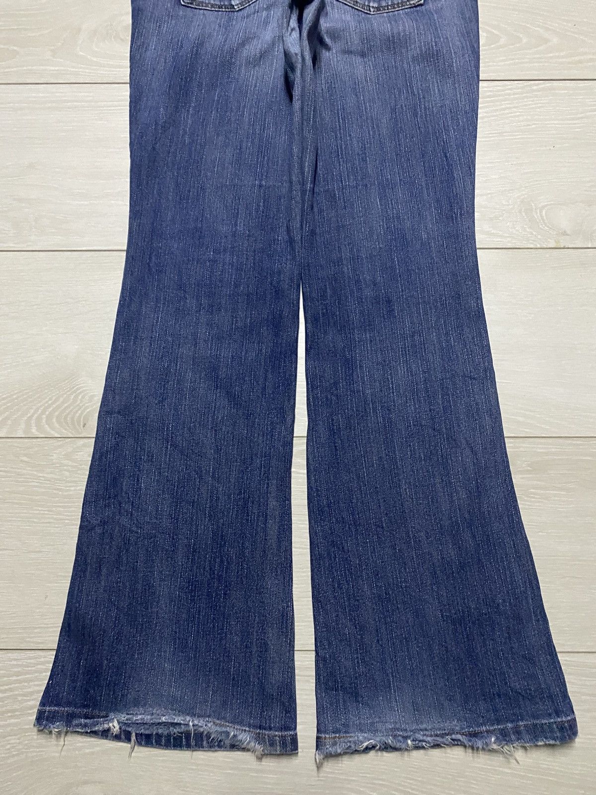 Levi's Vintage Levis Lady Style Faded Wash Flare Jeans Size 28" / US 6 / IT 42 - 6 Thumbnail