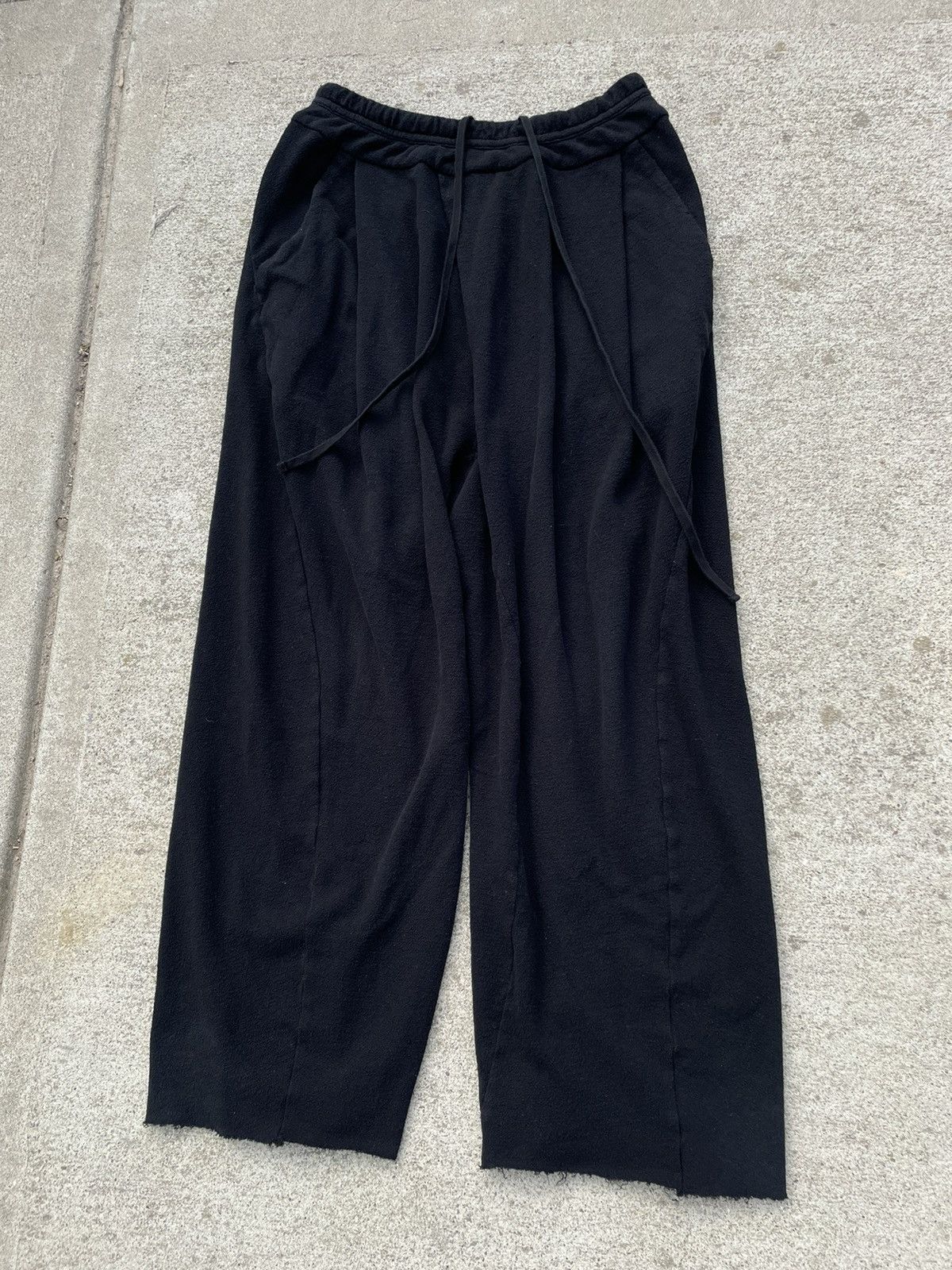 Julius Julius ss17 ‘knives’ asymmetrical sweatpants Size US 32 / EU 48 - 2 Thumbnail