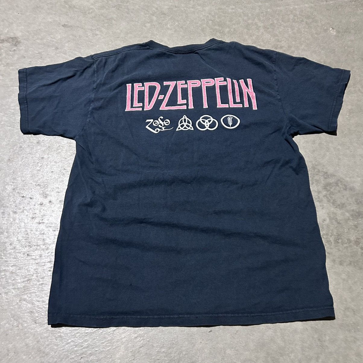 Band Tees Vintage 90s Y2K Led Zeppelin Black Band Tee Shirt Size US L / EU 52-54 / 3 - 2 Thumbnail