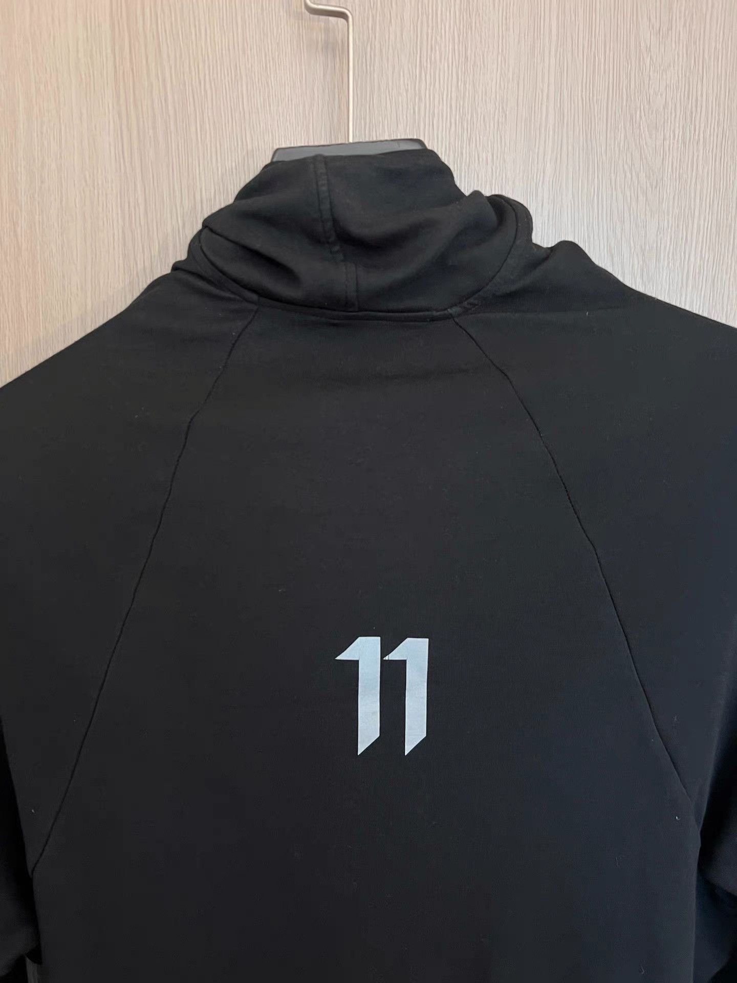 11 By Boris Bidjan Saberi 11byBBS Reflective Graphic Hooded LS K35 Size US L / EU 52-54 / 3 - 3 Thumbnail