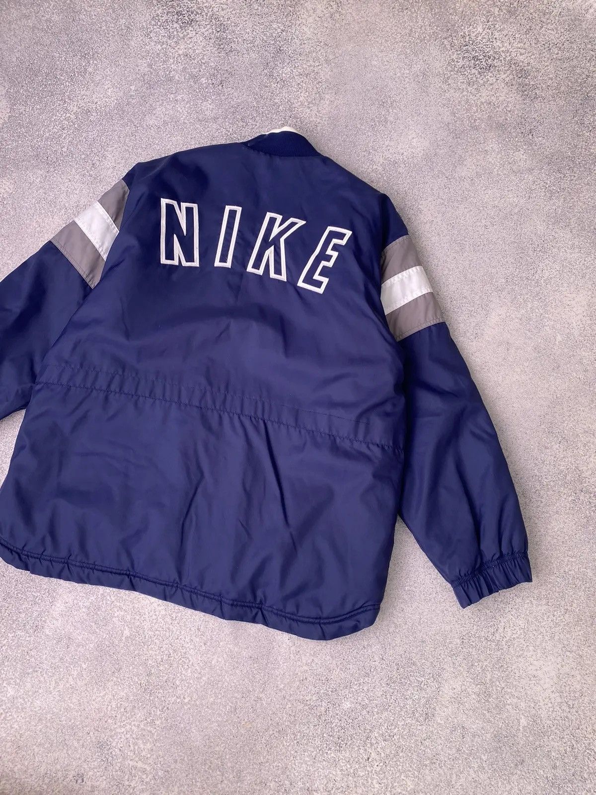 Nike × Vintage Vintage Nike Big Logo Navy 90s style Jacket Size US M / EU 48-50 / 2 - 12 Thumbnail