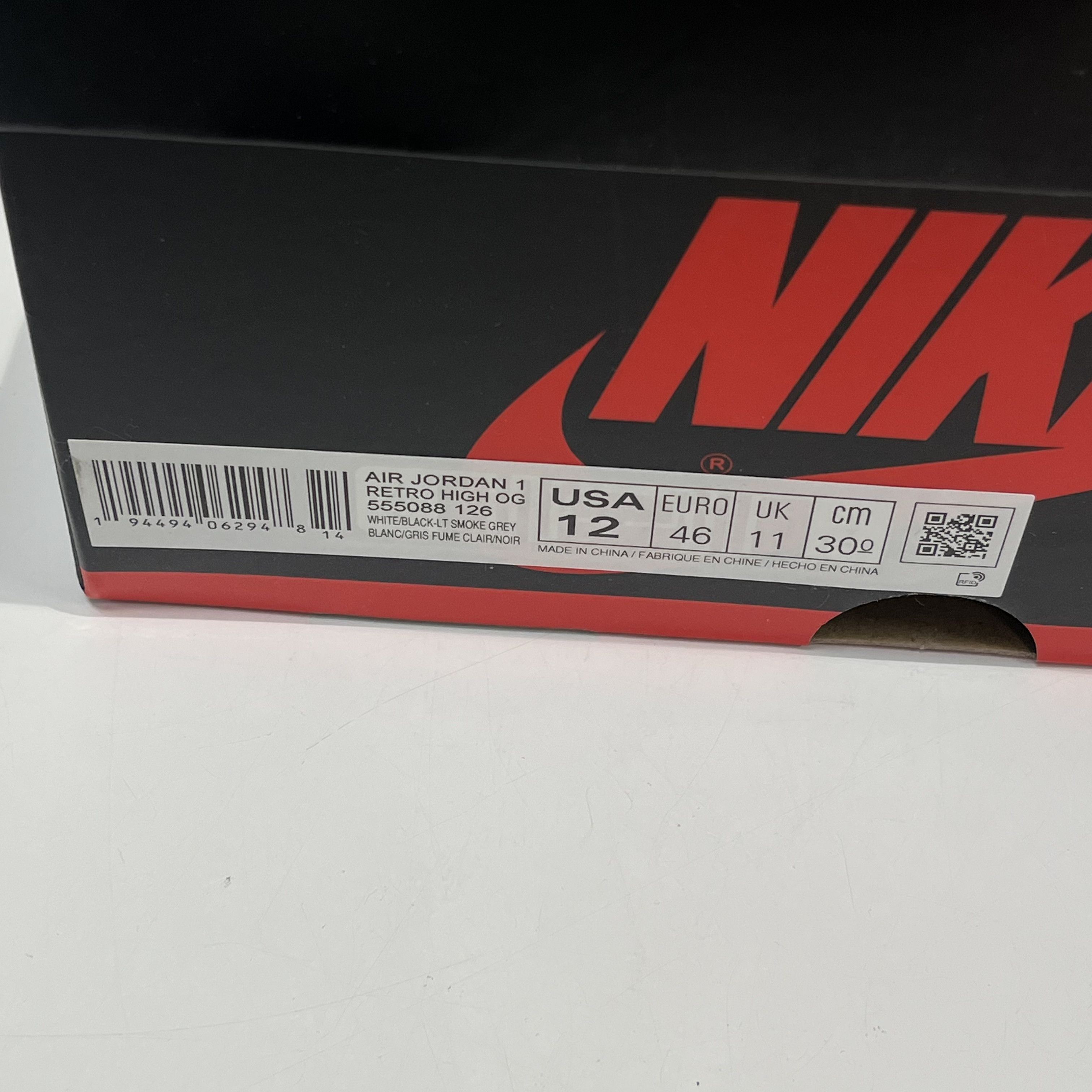Nike Air Jordan 1 Retro High Light Smoke Grey Size US 12 / EU 45 - 7 Thumbnail