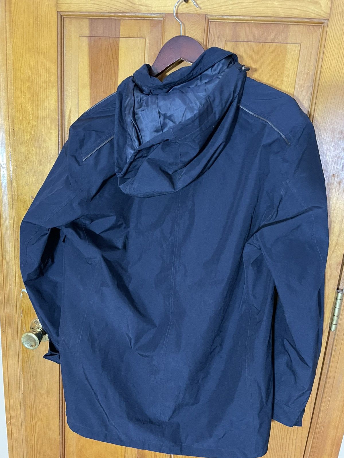 Paul Stuart Paul Stuart GORETEX raincoat worn once - >$1k retail Size US L / EU 52-54 / 3 - 3 Thumbnail