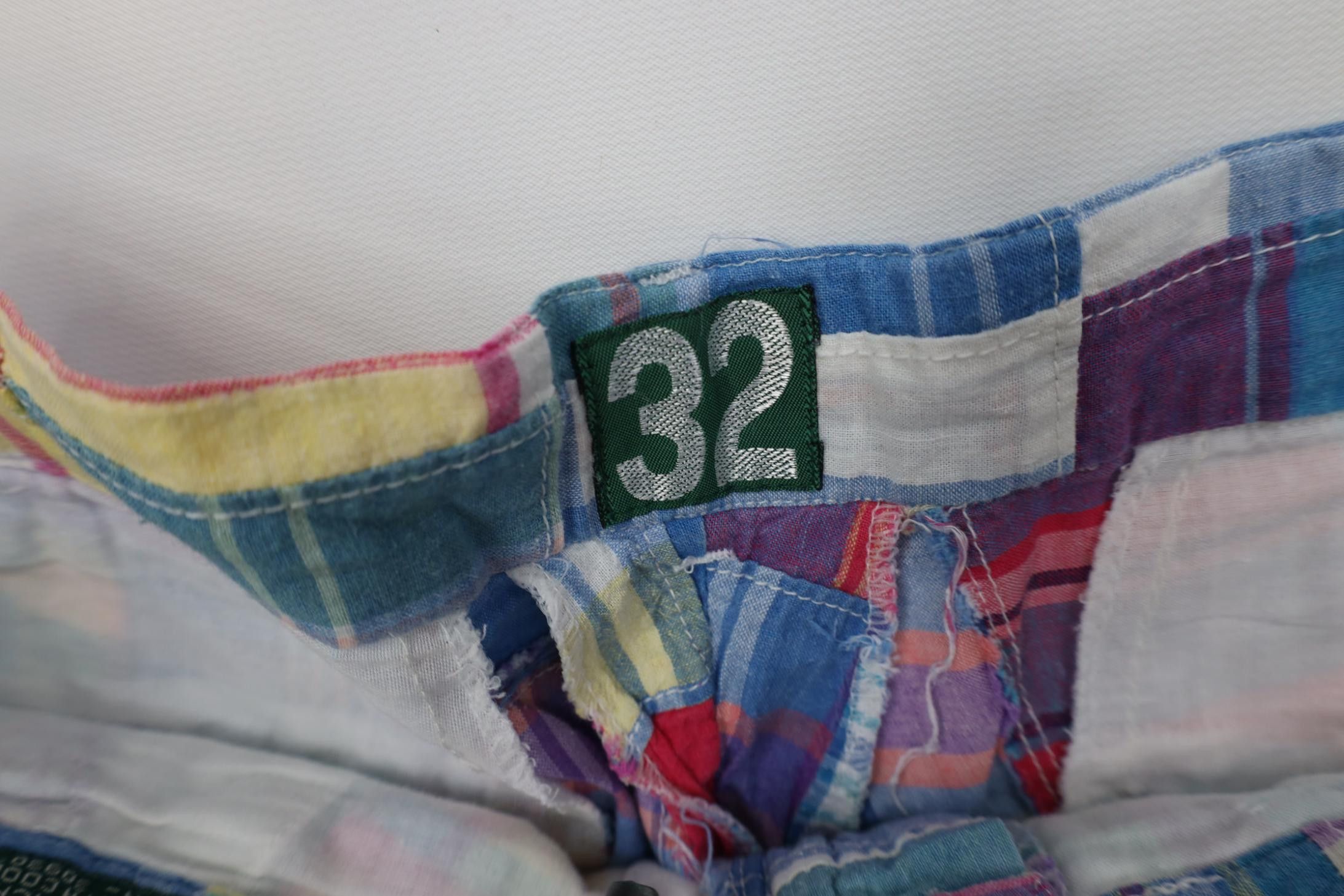 Izod Vintage 90s Izod Rainbow Madras Plaid Golf Chino Shorts Size US 32 / EU 48 - 6 Thumbnail
