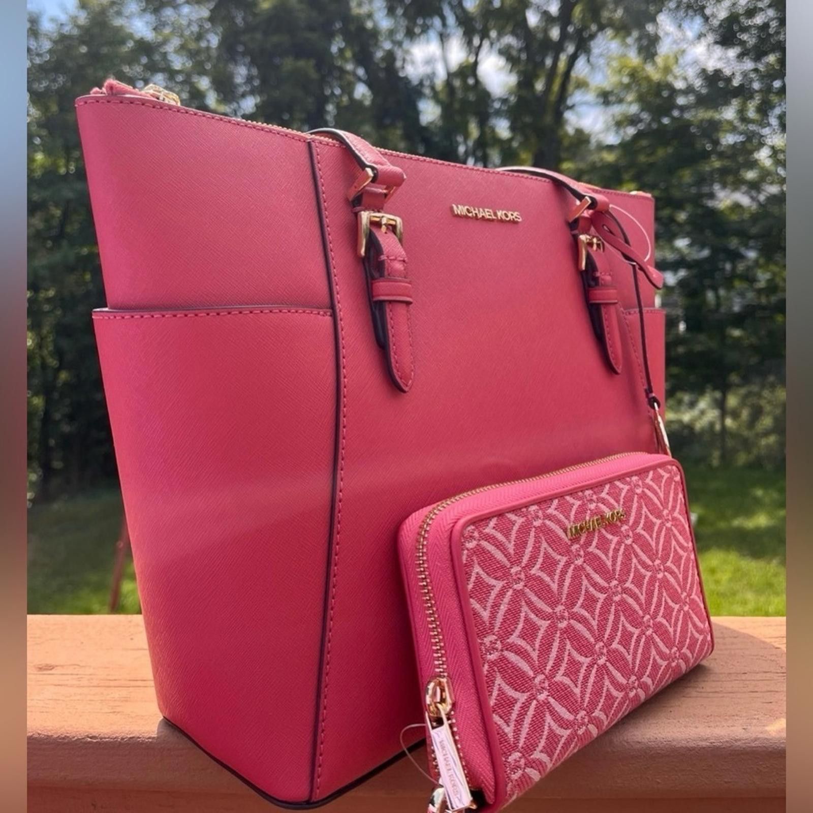 Michael Kors Berry Tote Bag And Wallet NWT in Red, Women's