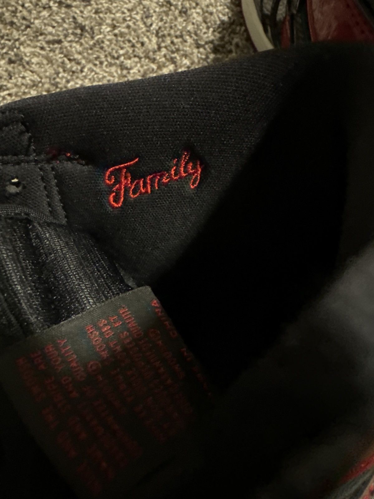 Jordan Brand × Nike Jordan 1 Patent Bred Size US 8 / EU 41 - 9 Thumbnail