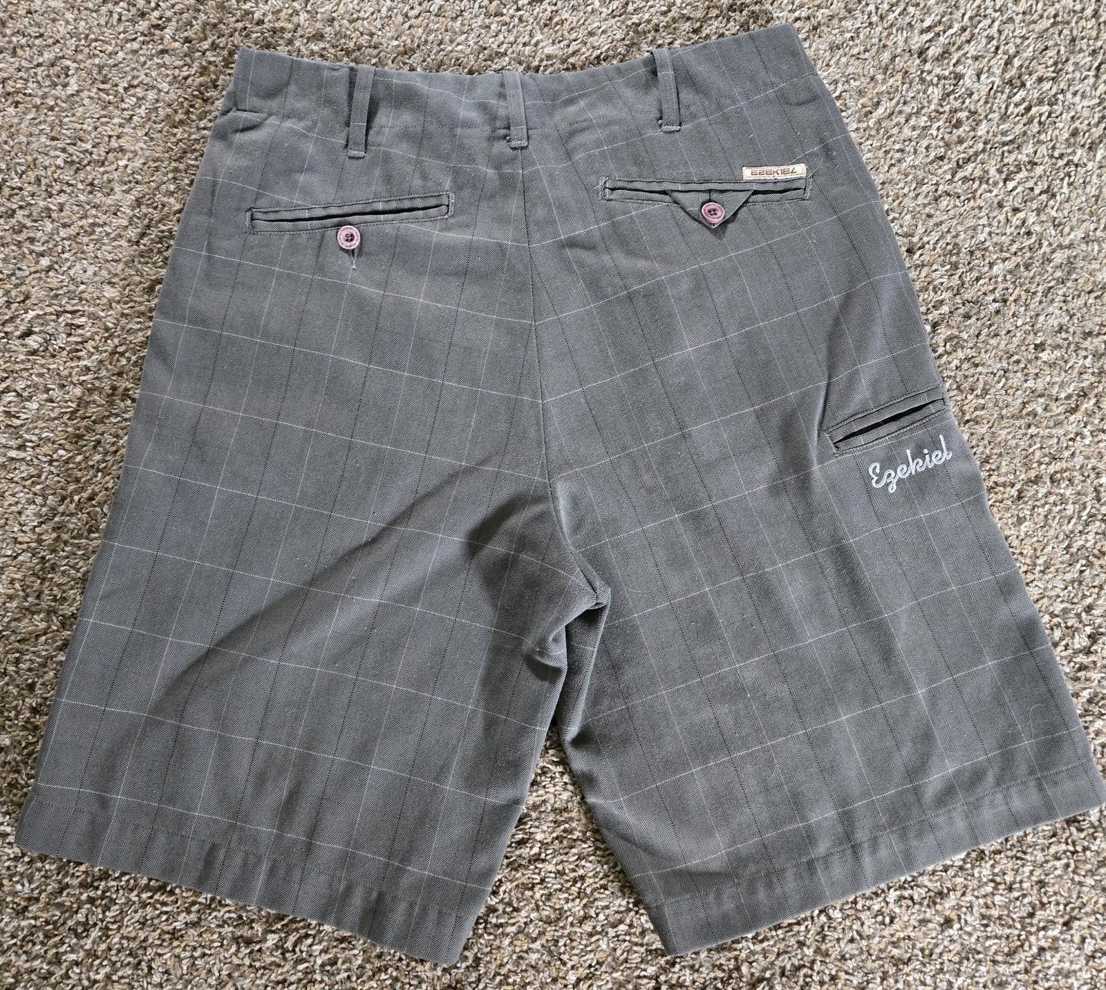 Ezekiel Ezekiel Hand Tailored Garments Plaid Shorts Size 32 Size US 32 / EU 48 - 6 Thumbnail