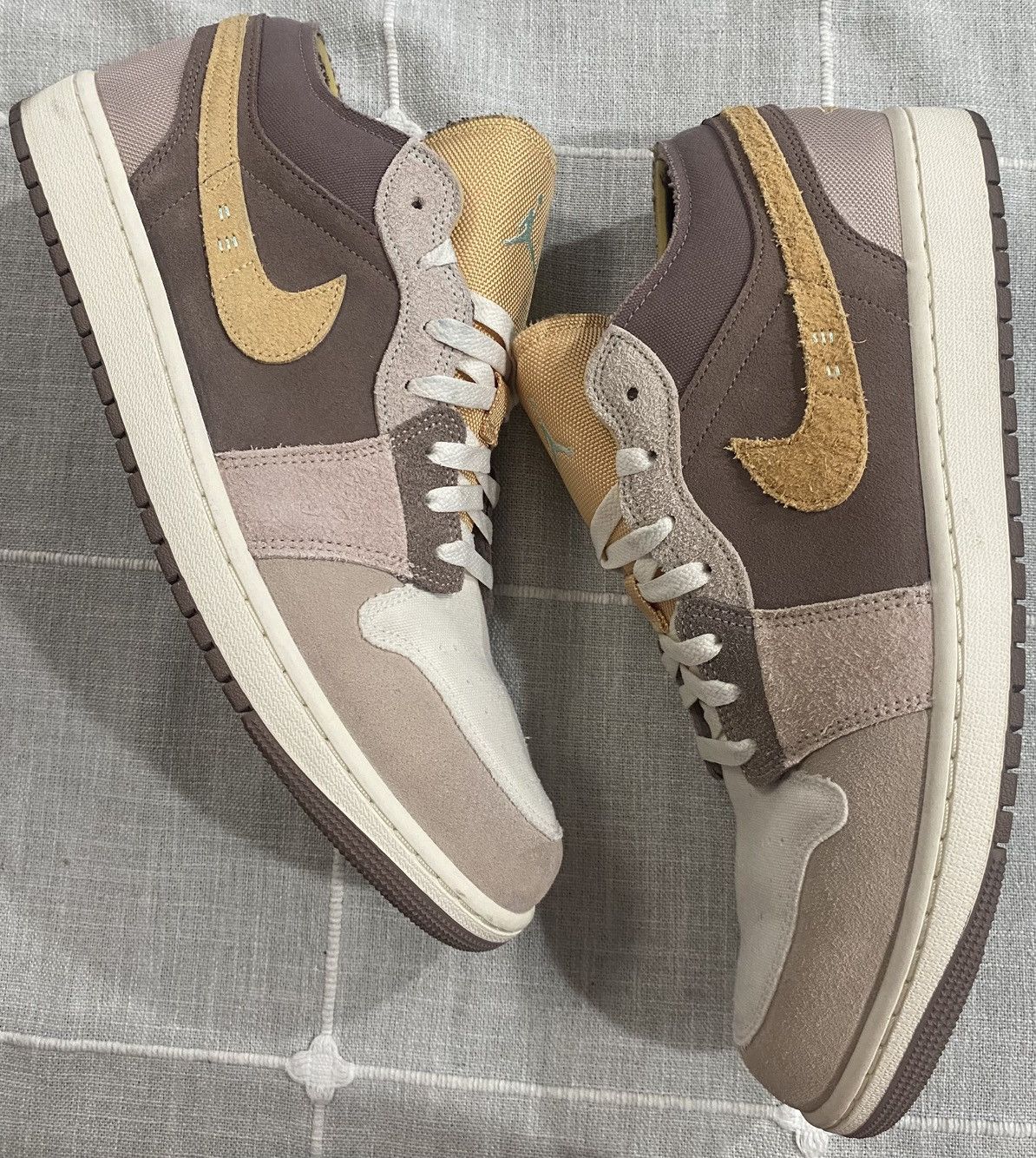 Jordan Brand Nike Air Jordan 1 Low ‘Inside Out Taupe Haze Size US 14 / EU 47 - 1 Thumbnail