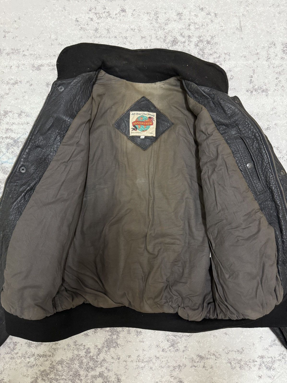 Genuine Leather Vintage 80s SINGULIER AIR MAIL FLIGHT BOMBER JACKET LEATHER Size US XL / EU 56 / 4 - 8 Thumbnail