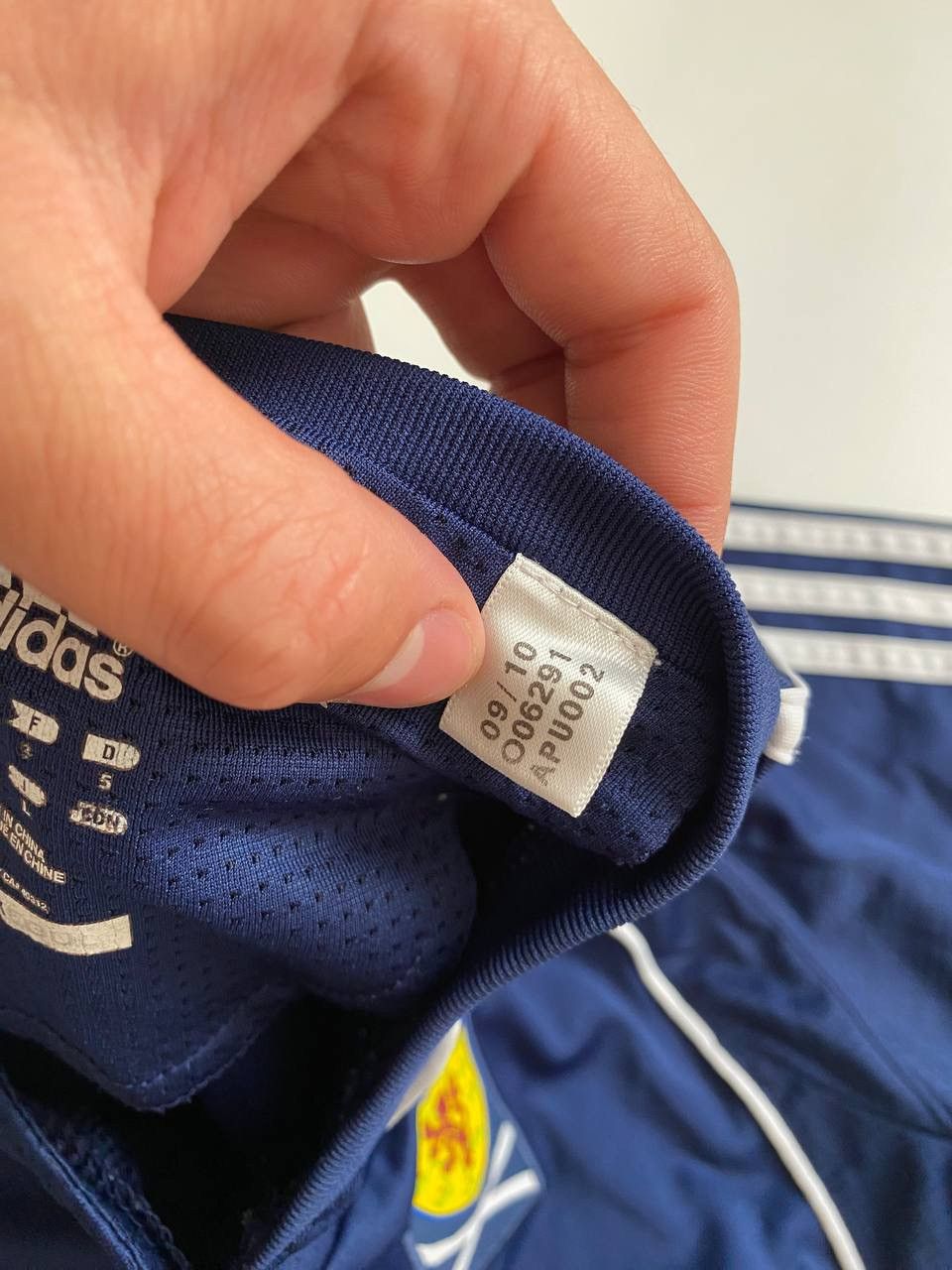Adidas Scotland 2010 adidas football soccer jersey shirt vintage Size US L / EU 52-54 / 3 - 4 Thumbnail