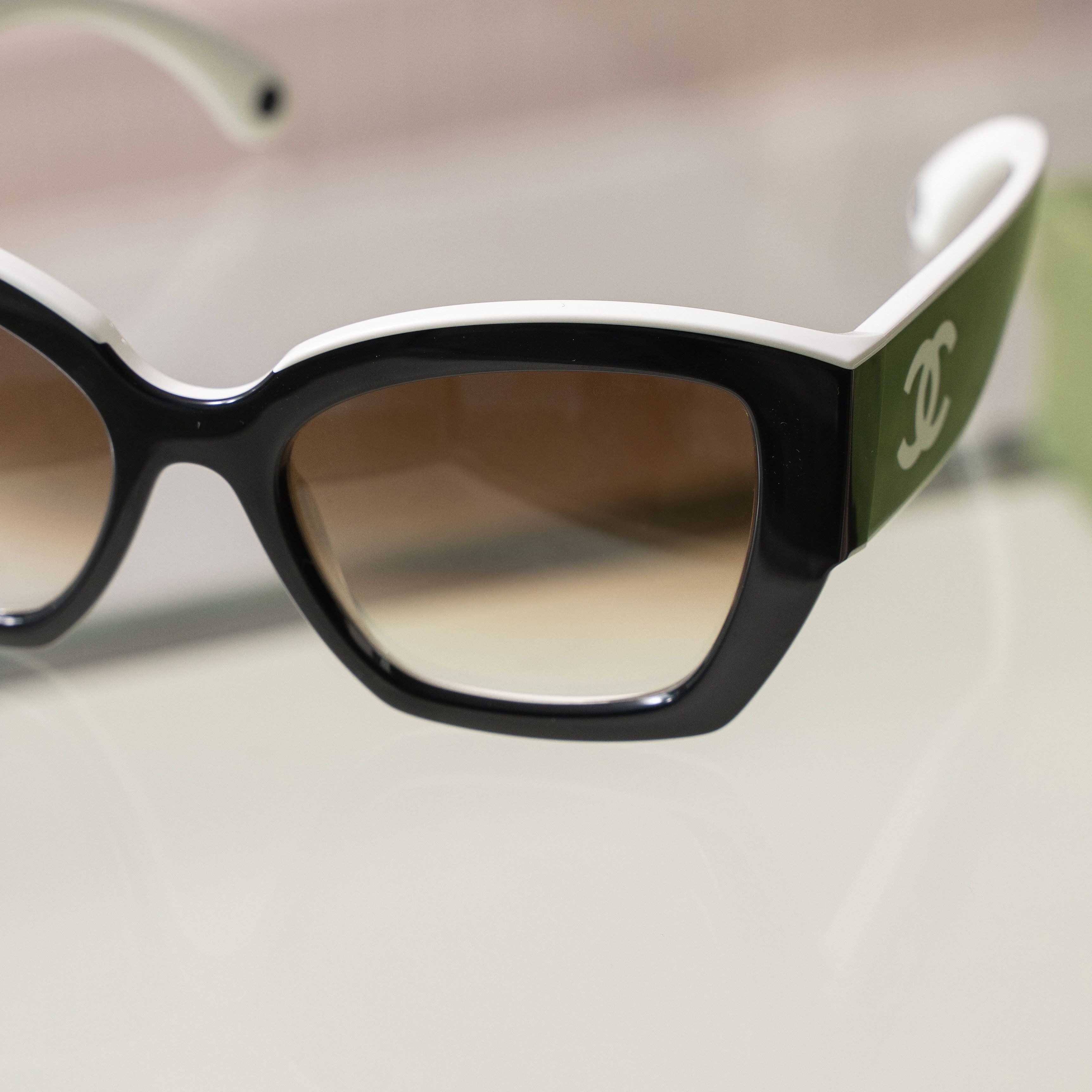 Chanel CHANEL 0CH6058 165651 Sunglasses BROWN/BLACK Size ONE SIZE - 3 Thumbnail