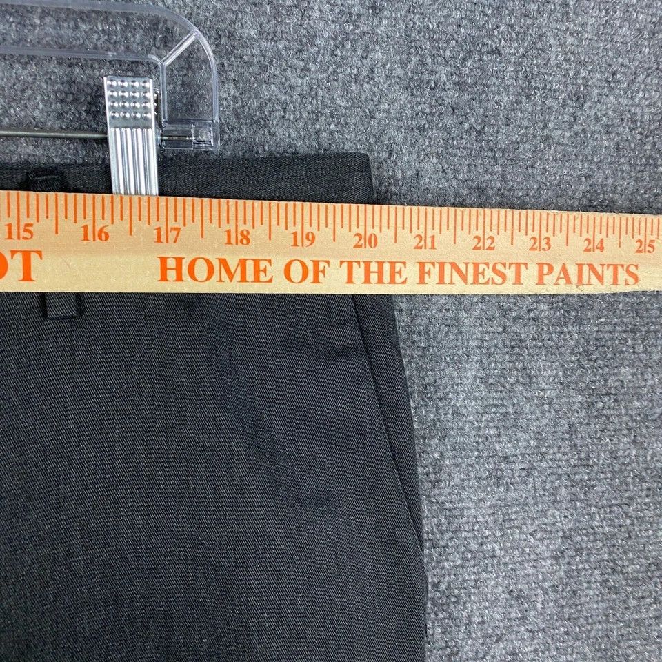 Dockers Dockers Classic Fit Chino Pants 40x32 Men's Zipper Fly Size US 40 / EU 56 - 3 Thumbnail