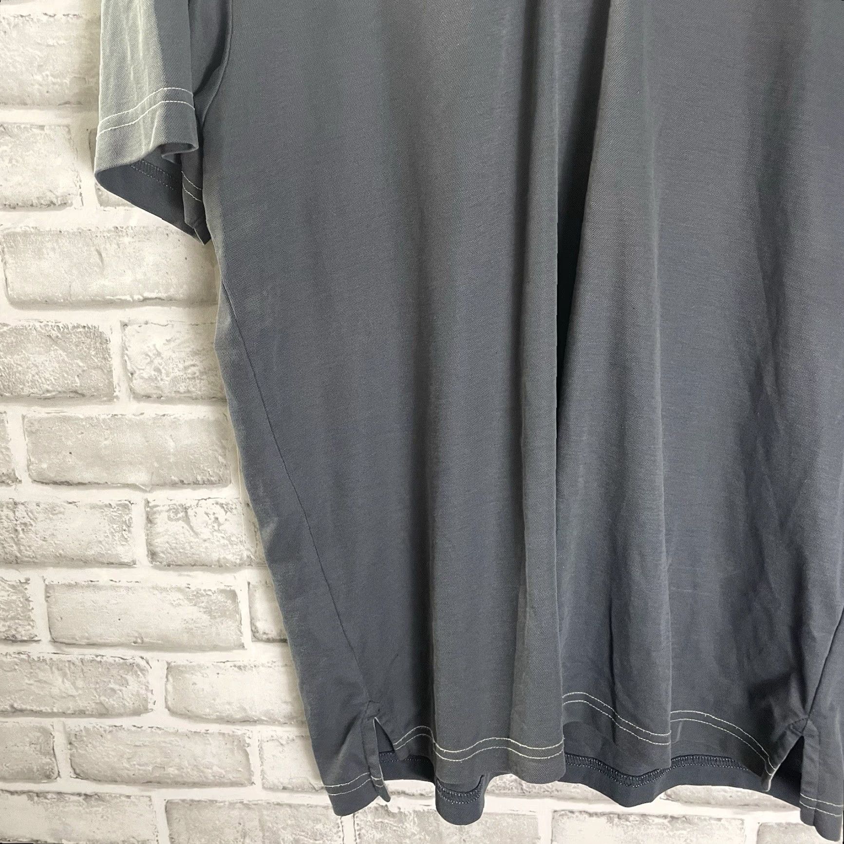 TravisMathew Travis Mathew Polo Shirt Mens XL Athletic Gray Size US XL / EU 56 / 4 - 3 Thumbnail