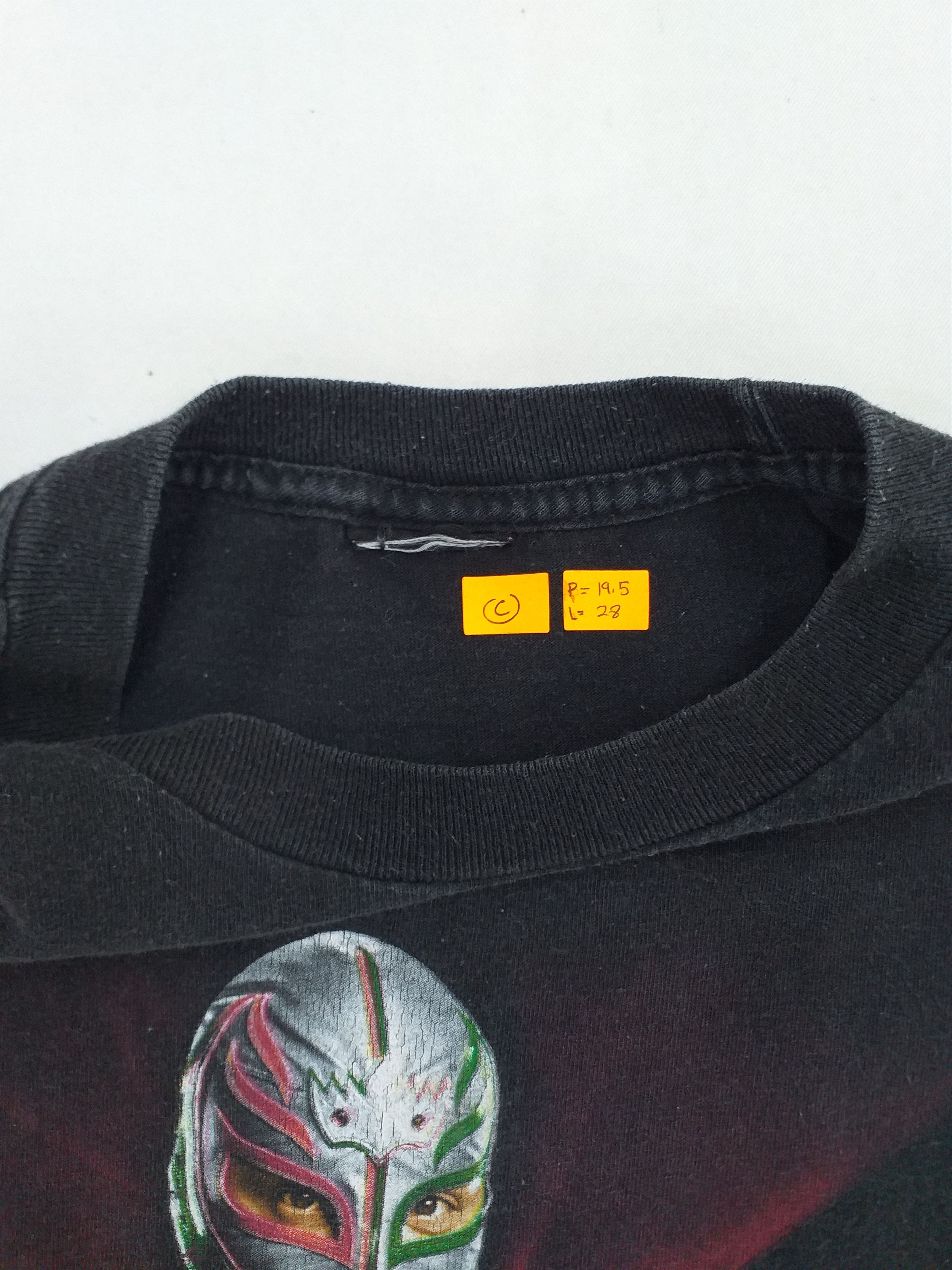 Vintage Vintage WWE Rey Mysterio t-Shirt -C024 Size US M / EU 48-50 / 2 - 4 Thumbnail