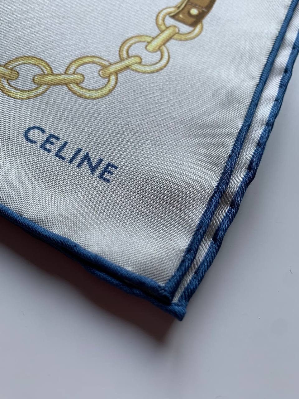 Celine CELINE BANDANA TRIOMPHE IN HERITAGE SILK TWILL NEW Size ONE SIZE - 4 Thumbnail