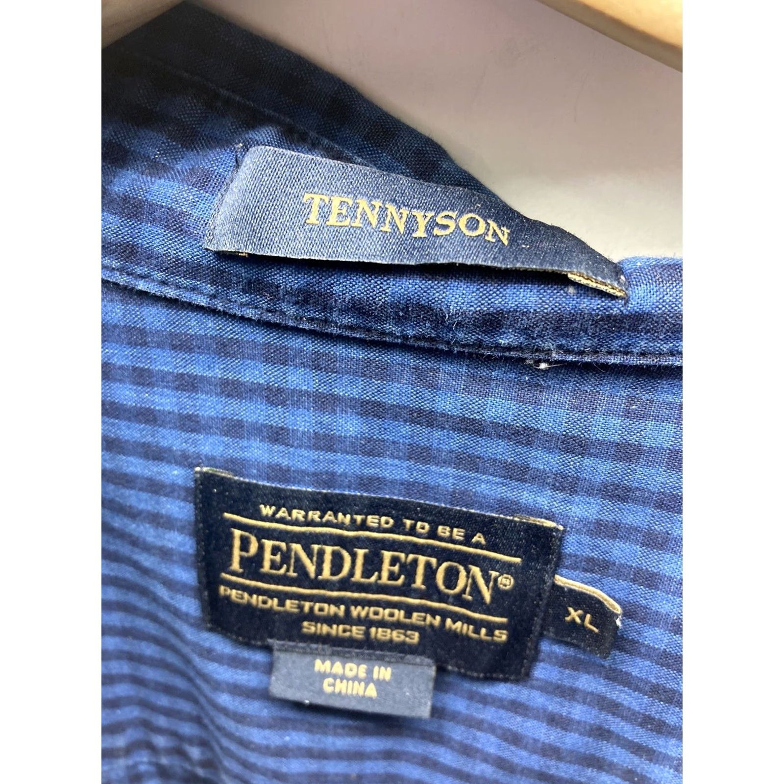Pendleton VINTAGE Pendleton Tennyson Shirt Men XL Blue Check Button Long Sleeve 100% Cotton Men XL Blue Check Button-Up Shirt Size US XL / EU 56 / 4 - 5 Thumbnail