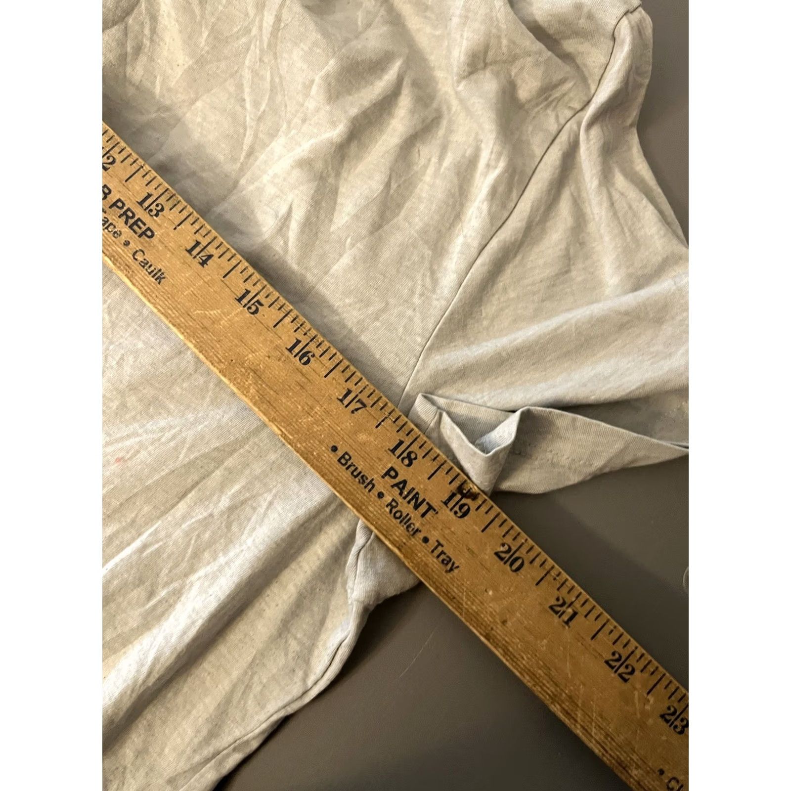 Old Navy Old Navy Gray Knit Shirt Mens L V-Neck Short Sleeve T-Shirt Regular Fit Classic Outdoor All Seasons Size US L / EU 52-54 / 3 - 5 Thumbnail