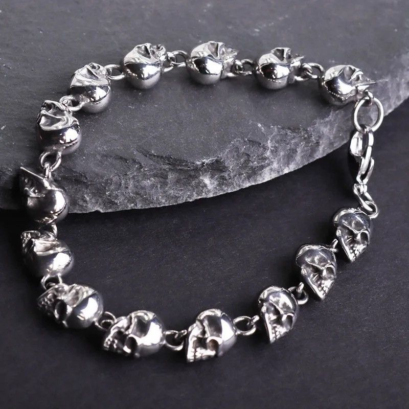 Jewelry Skulls 💀 Bracelet Size ONE SIZE - 2 Thumbnail
