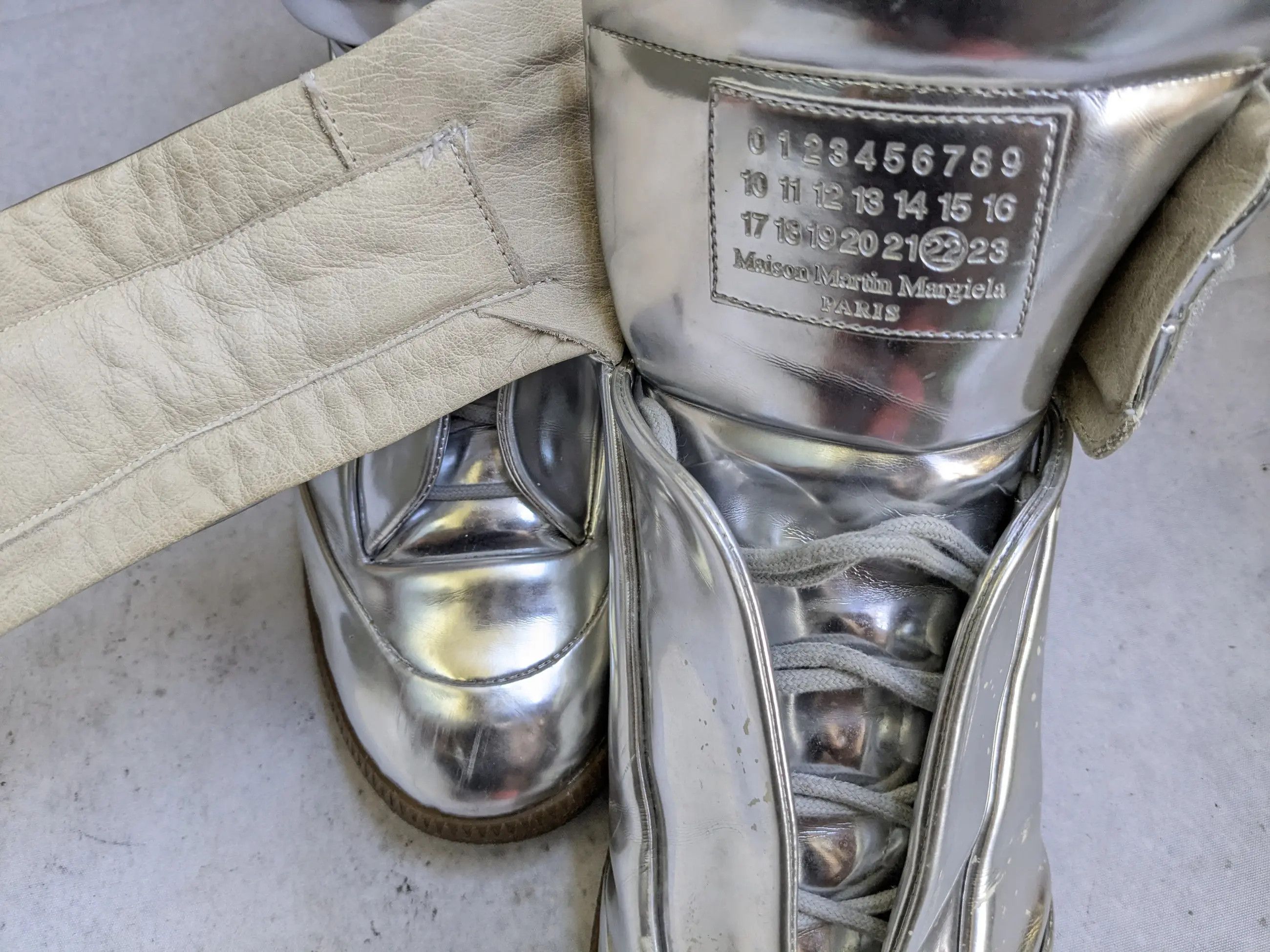 Maison Margiela Maison Margiela Future Silver High Top Sneakers 13 46 Size US 13 / EU 46 - 3 Thumbnail