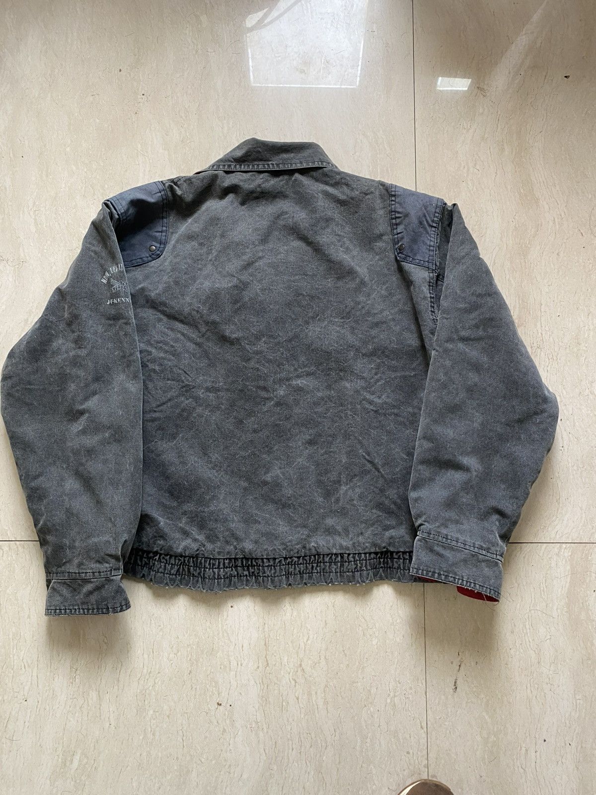 American Eagle Outfitters Vintage ceronias the man eagle boxy fit Size US M / EU 48-50 / 2 - 5 Thumbnail