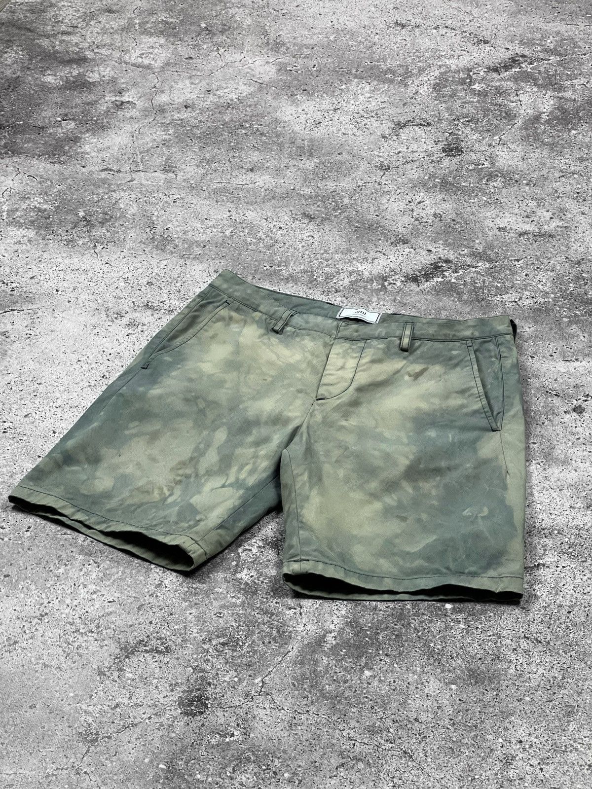 AMI AMI Shorts Tie Dye Men’s Casual Size US 32 / EU 48 - 1 Thumbnail