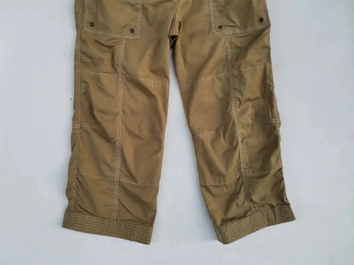 DKNY Rare!!! DKNY Tactical Cargo Multipocket Short Pants Size US 29 - 13 Thumbnail