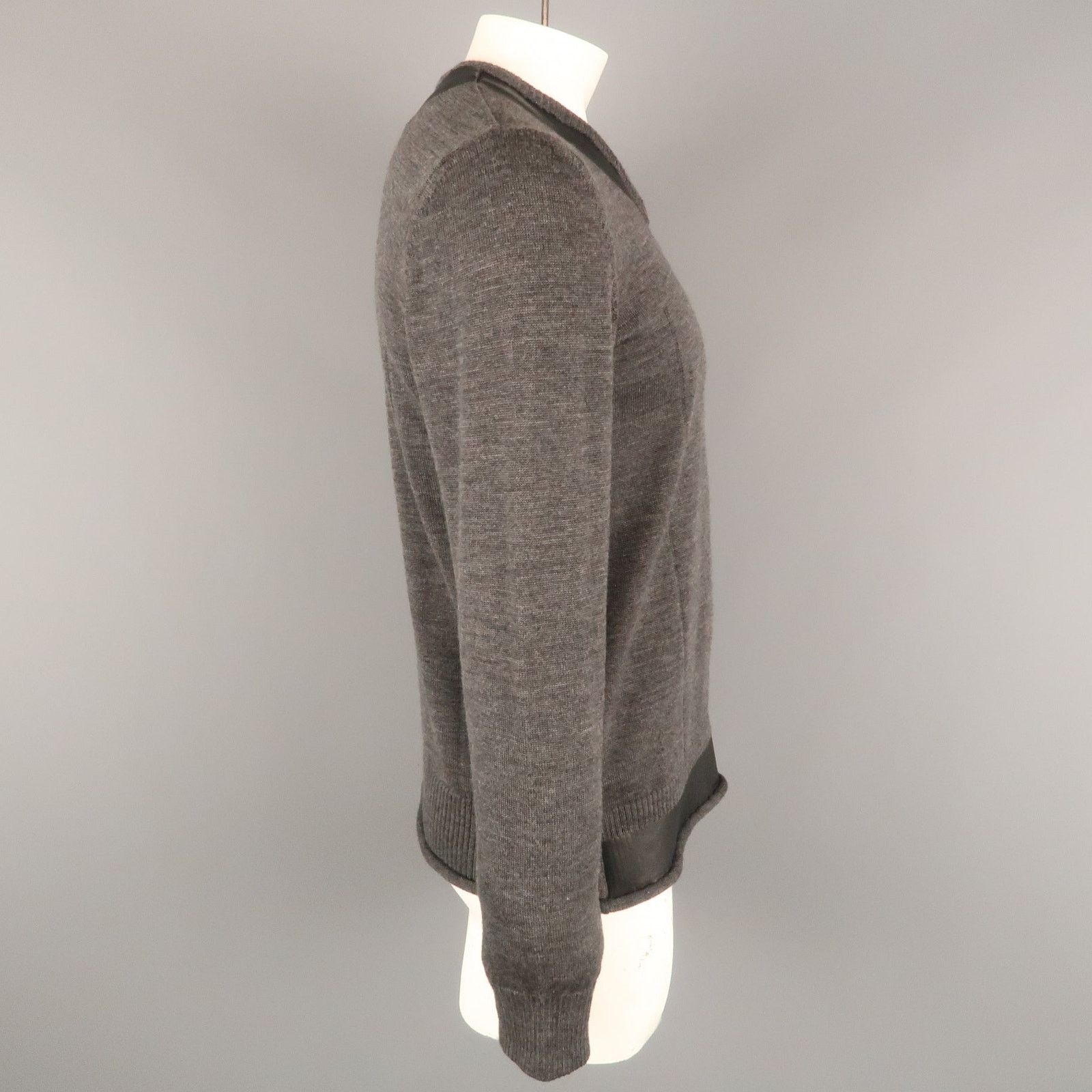 Undercover UNDERCOVER Size L Charcoal Solid Wool V-Neck Pullover Size US L / EU 52-54 / 3 - 6 Thumbnail
