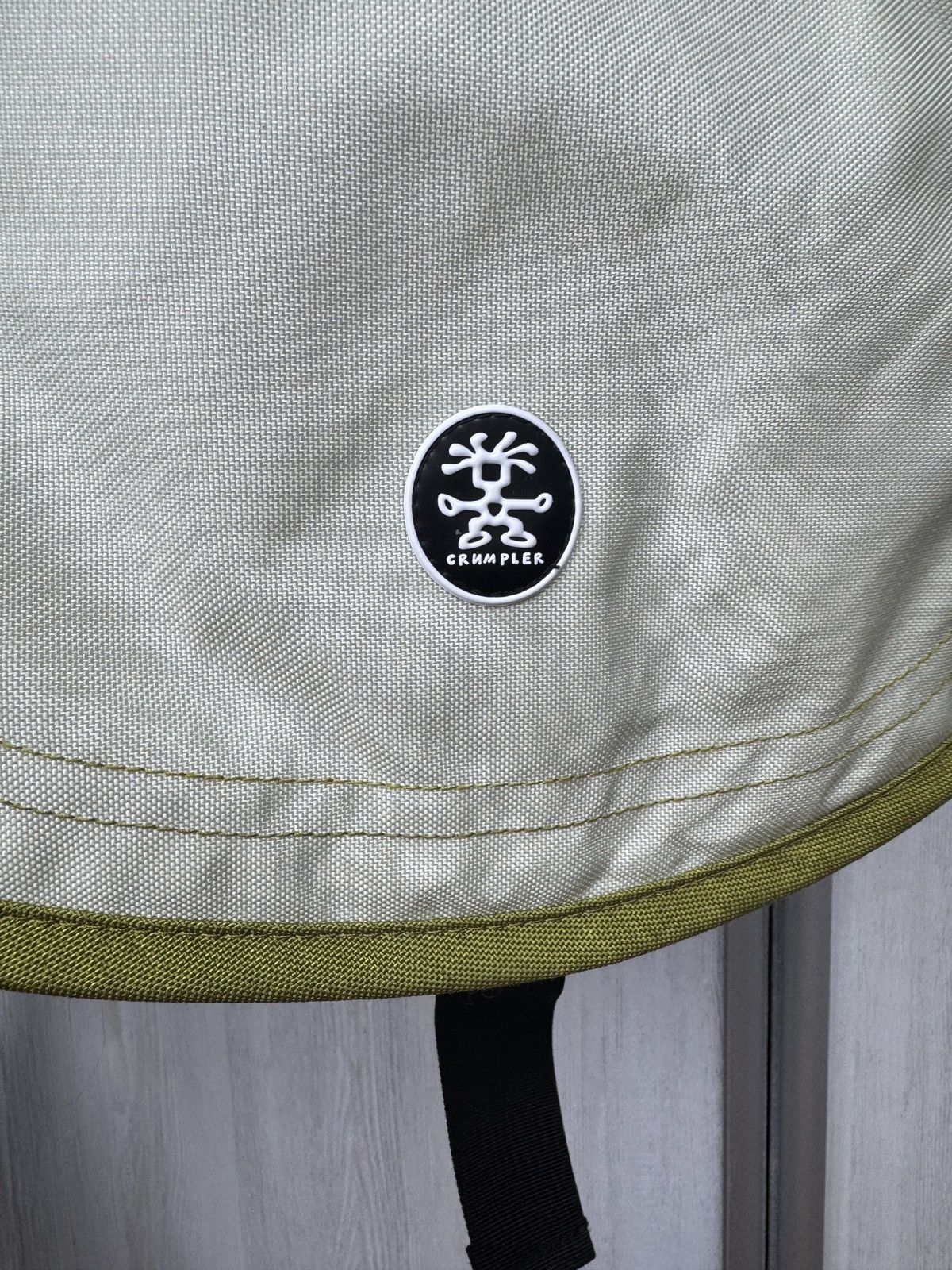 Crumpler Crumpler The Slippy fish laptop shoulder bag Size ONE SIZE - 3 Thumbnail