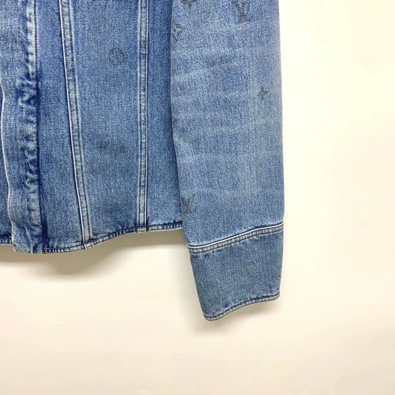 Louis Vuitton Louis Vuitton Blue Gradient Old Flower Denim Jacket Size US L / EU 52-54 / 3 - 6 Thumbnail