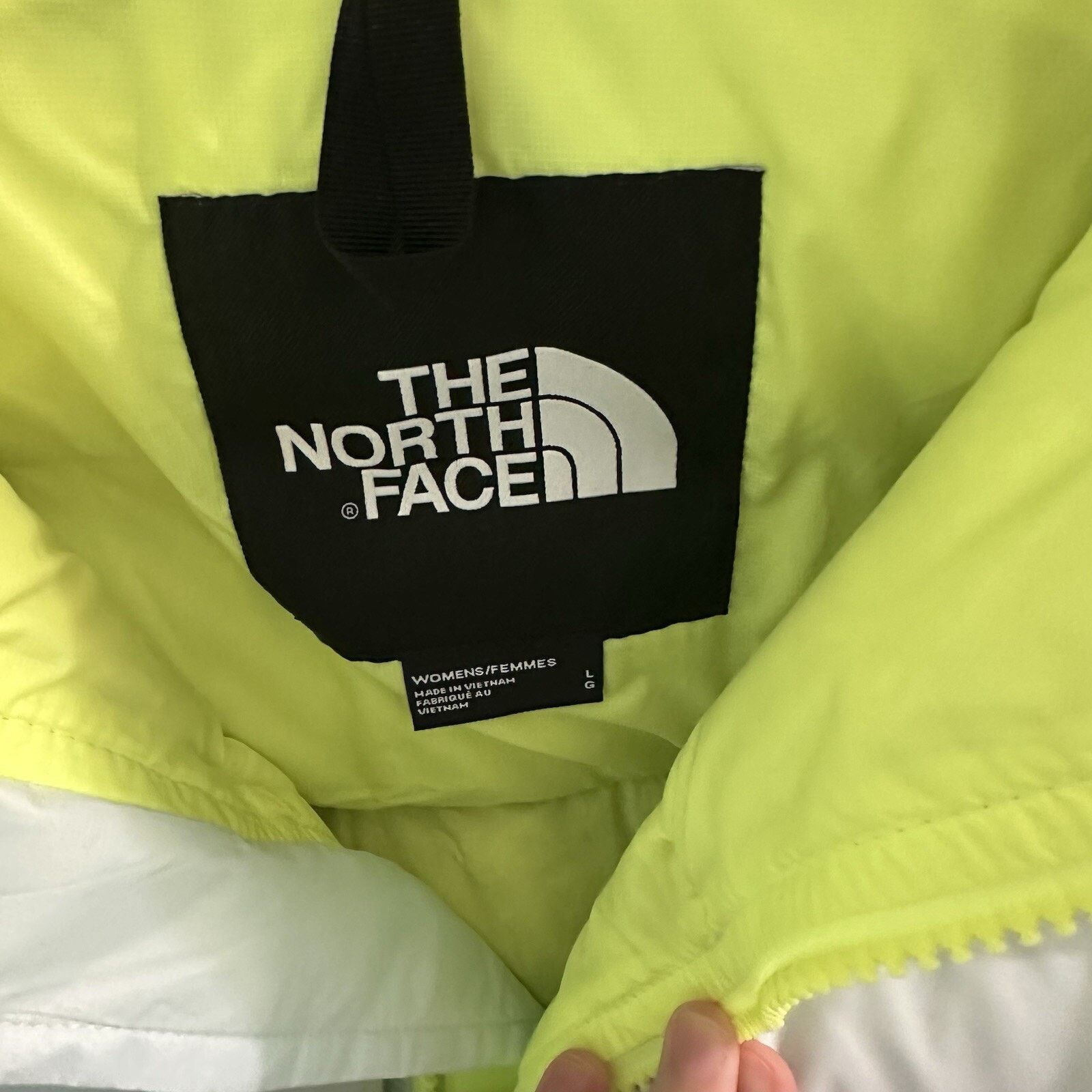 The North Face NEW The North Face Nuptse Short Crop 700Down Jacket Coat Size L / US 10 / IT 46 - 7 Thumbnail