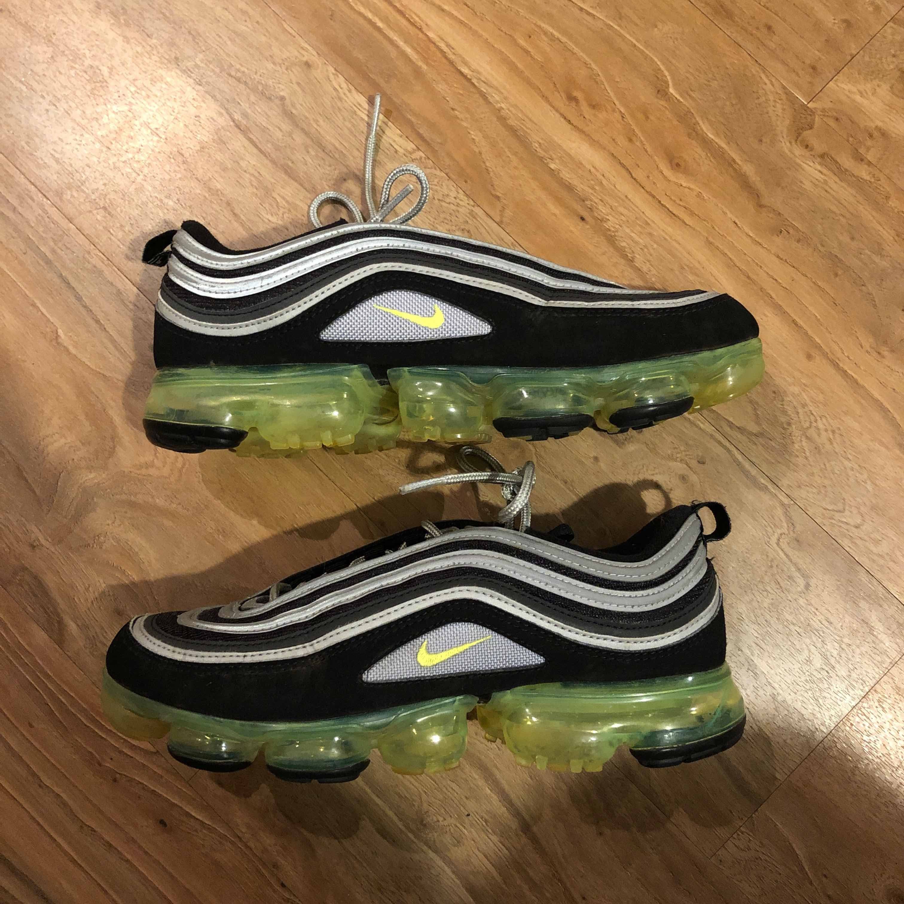 Air VaporMax 97 Neon
