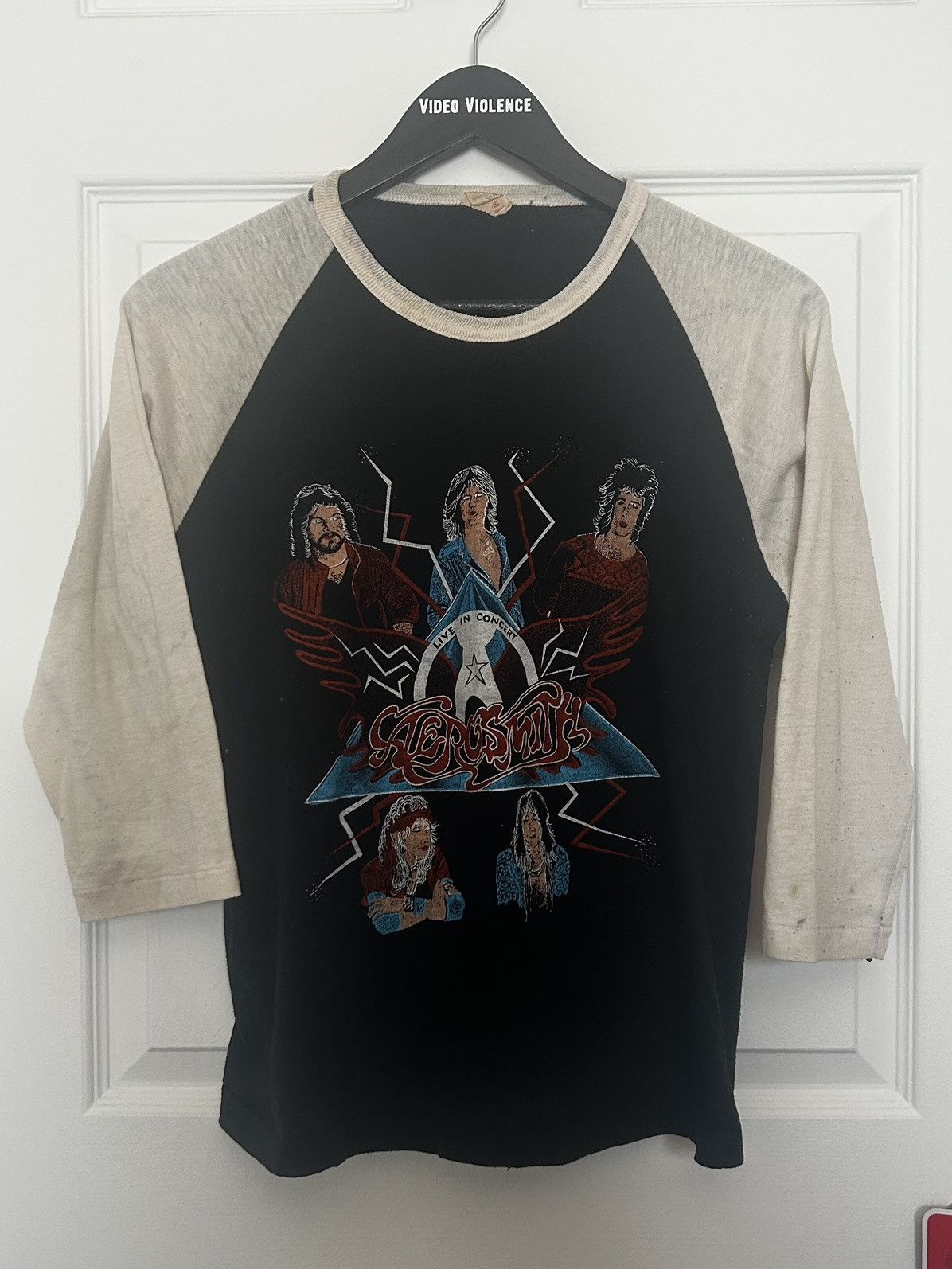 Vintage Vintage 1980’s Aerosmith Raglan Size US M / EU 48-50 / 2 - 2 Thumbnail