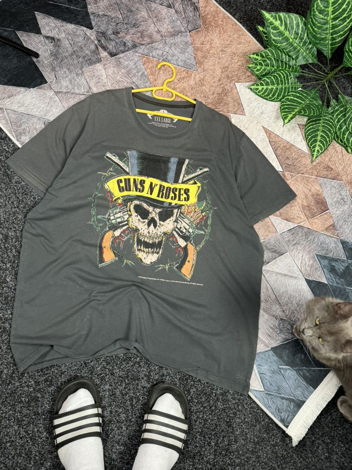 Guns N' Roses Vintage Guns N Roses tee rock band streetwear 2010 Y2K Size US XXL / EU 58 / 5 - 1 Thumbnail