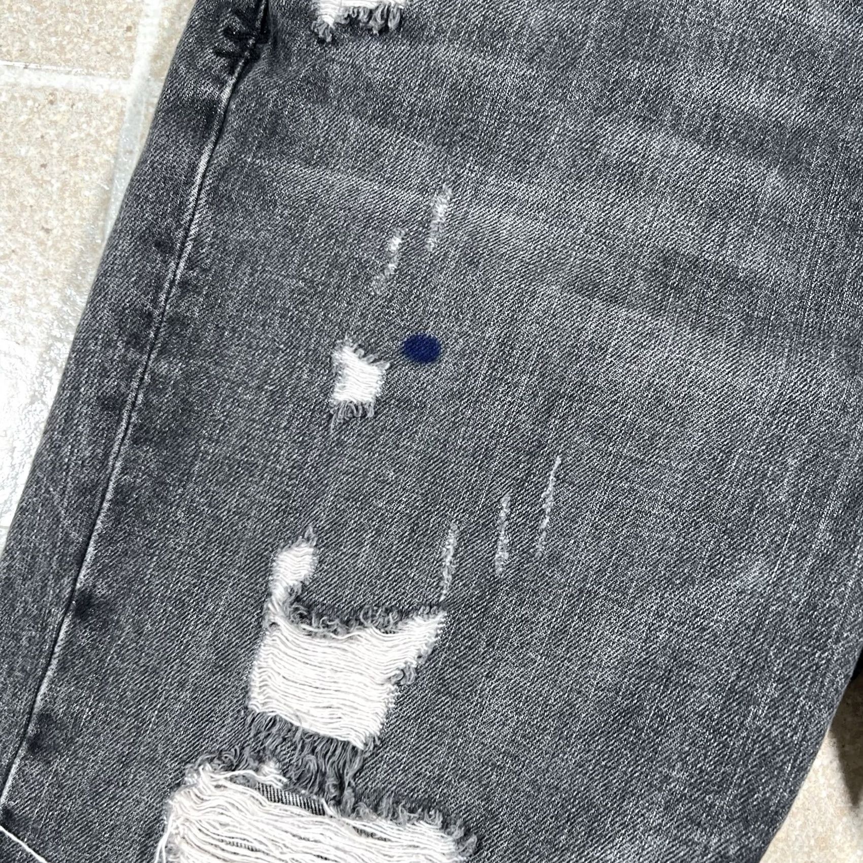 Ksubi Ksubi Chitch Boneyard Distressed Denim Jean Shorts 32 Knee Holes Men Jeans Blue Denim Beltsable 32 Mens Distressed Pattern Keywords Size US 32 / EU 48 - 2 Thumbnail