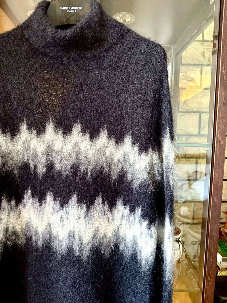 Saint Laurent Paris Saint Laurent Paris 20fw runway black and white mohair tur Size US M / EU 48-50 / 2 - 2 Thumbnail