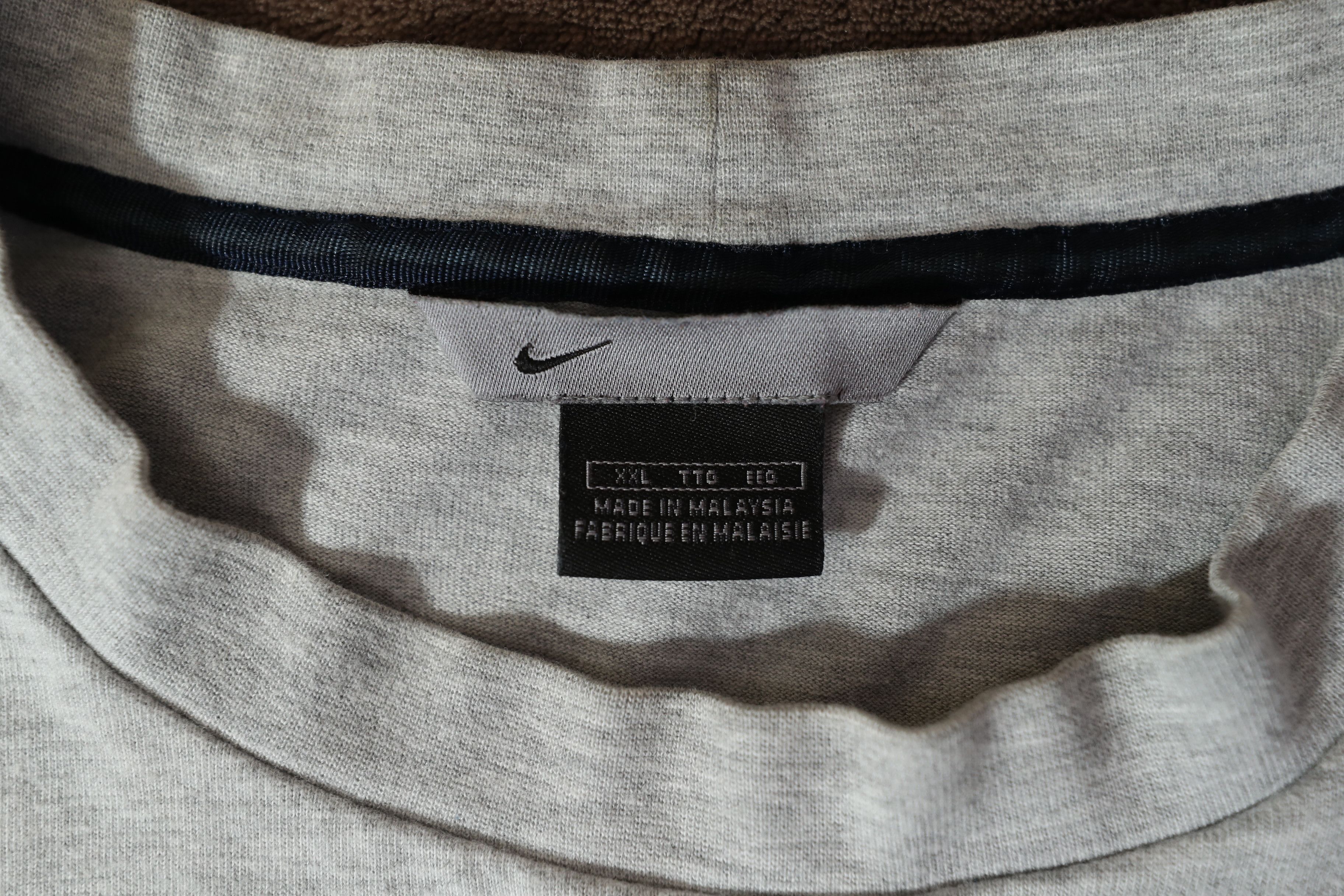 Nike Vintage Y2K Nike Mini Swoosh Long Sleeve (XXL) Size US XXL / EU 58 / 5 - 9 Thumbnail